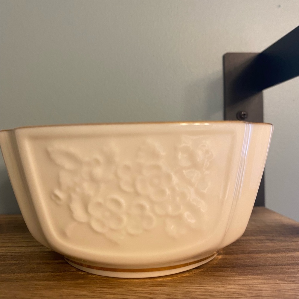 Lenox bowl